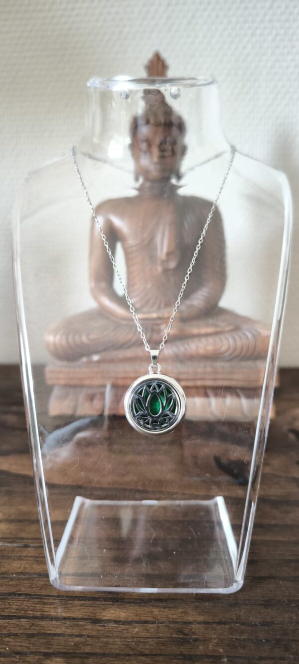 collier aromathérapie