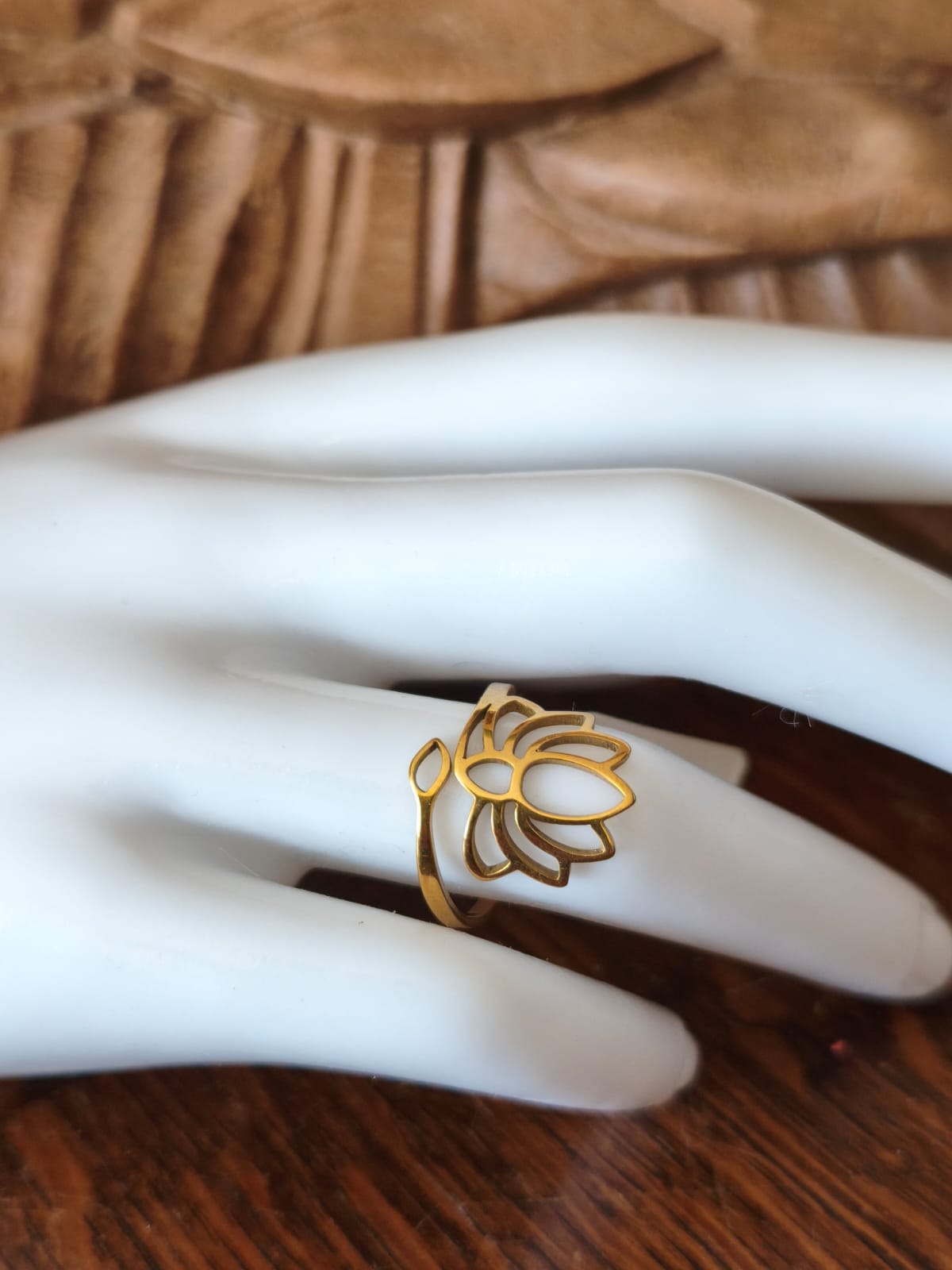 Bague fleur de lotus ajourée réglable