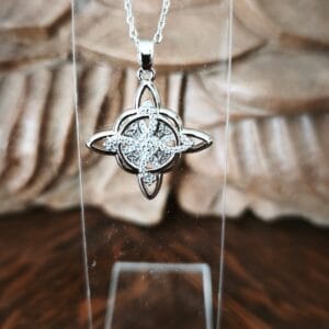 Collier Pendentif N&oelig;ud De Sorci&egrave;re